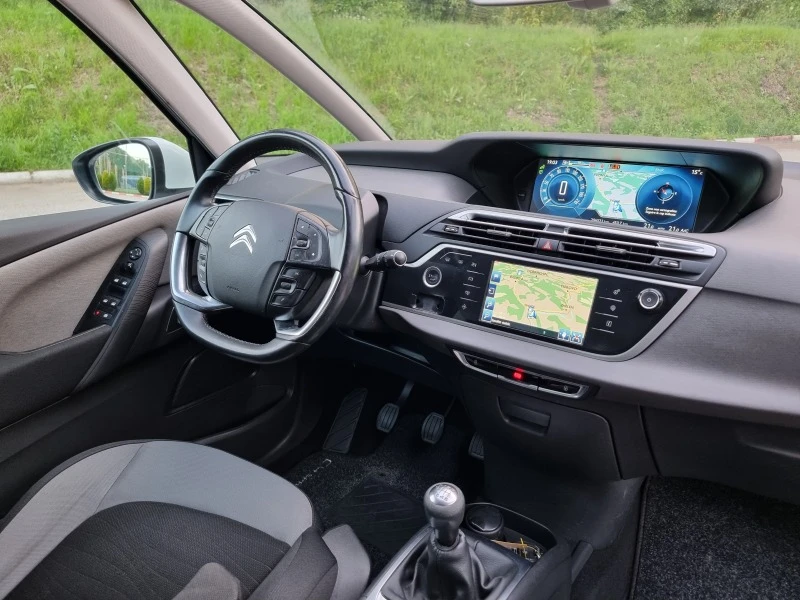 Citroen C4 Picasso 1.6 Navig/Klimatronik/Full Full, снимка 9 - Автомобили и джипове - 45925384