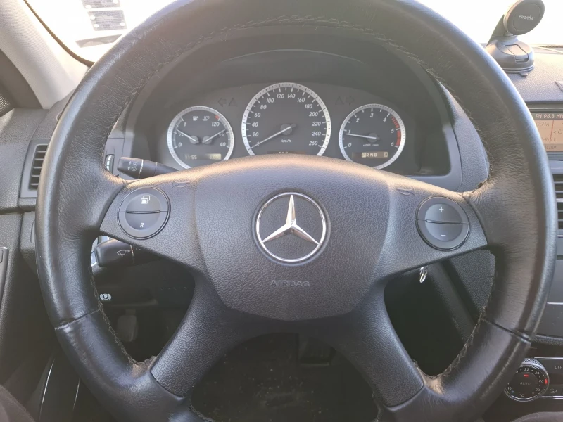 Mercedes-Benz C 200 CDI, снимка 11 - Автомобили и джипове - 49068878