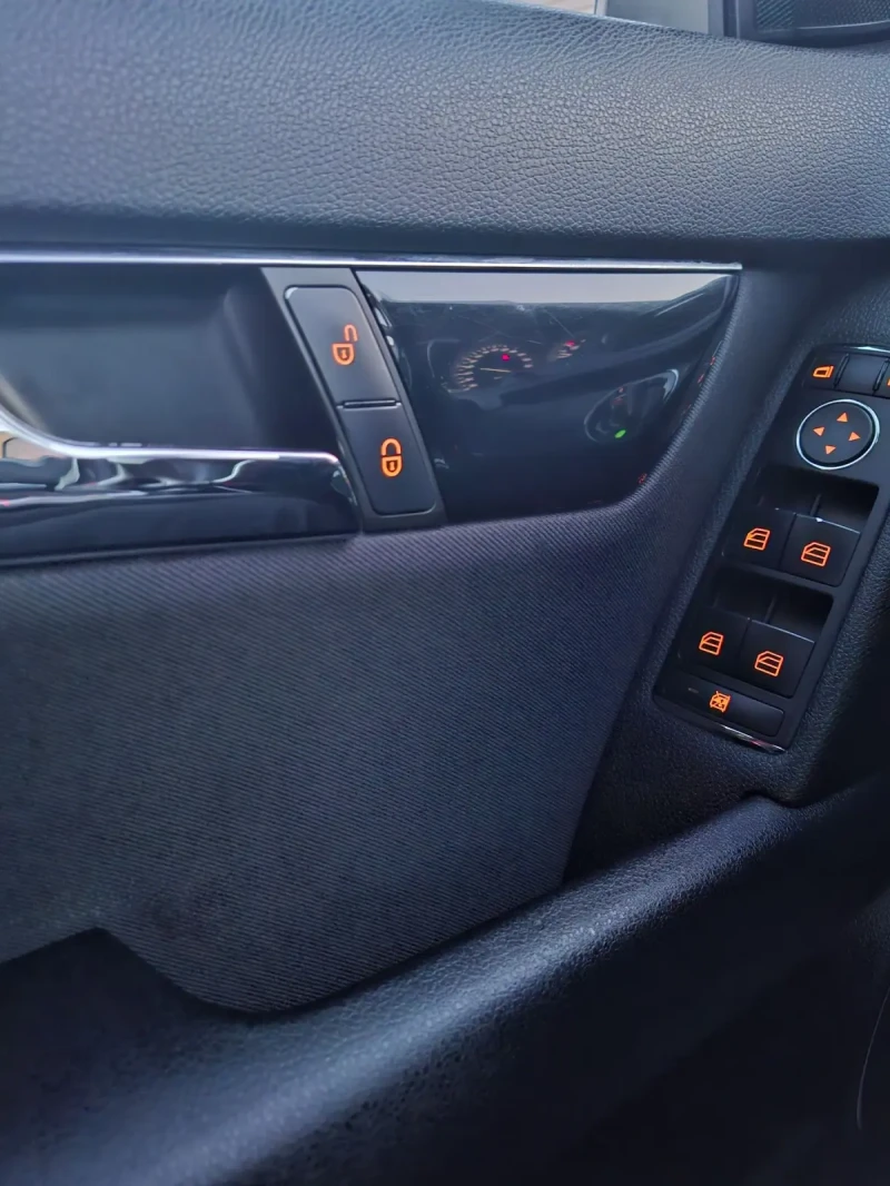 Mercedes-Benz C 200 CDI, снимка 16 - Автомобили и джипове - 52632388