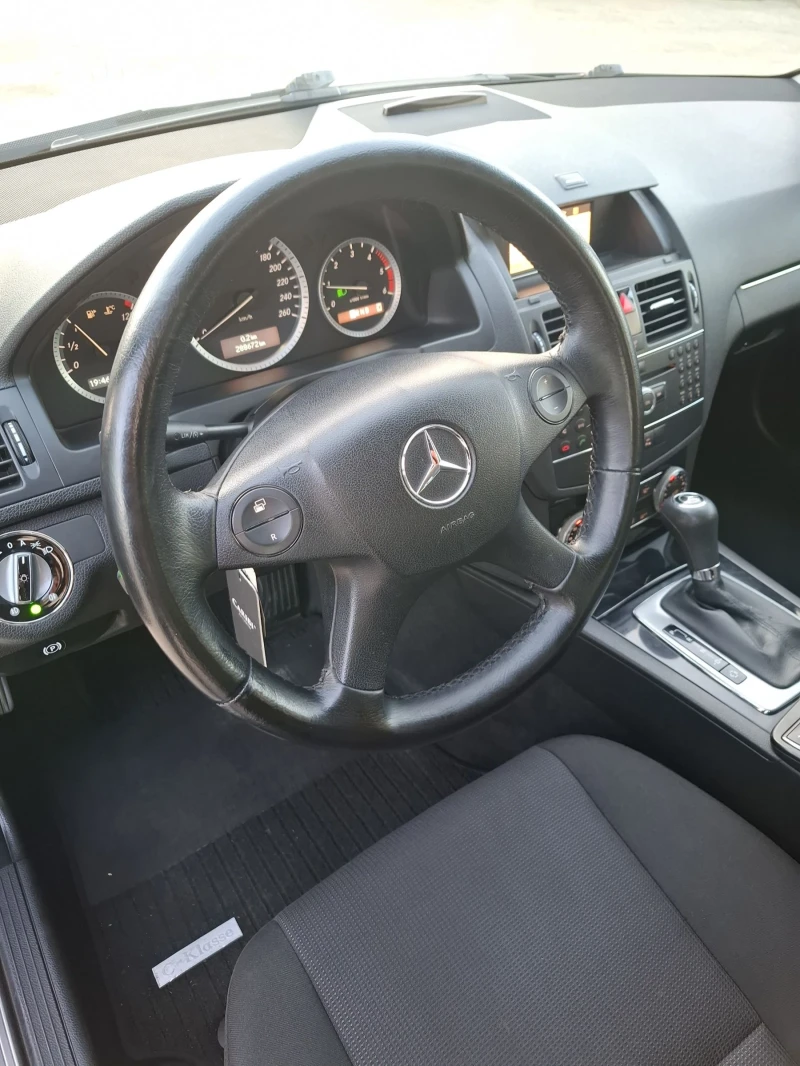 Mercedes-Benz C 200 CDI, снимка 9 - Автомобили и джипове - 52632388