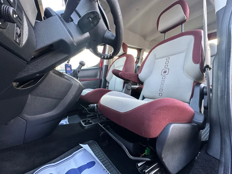 Citroen Berlingo 1.6, снимка 6 - Автомобили и джипове - 49267160