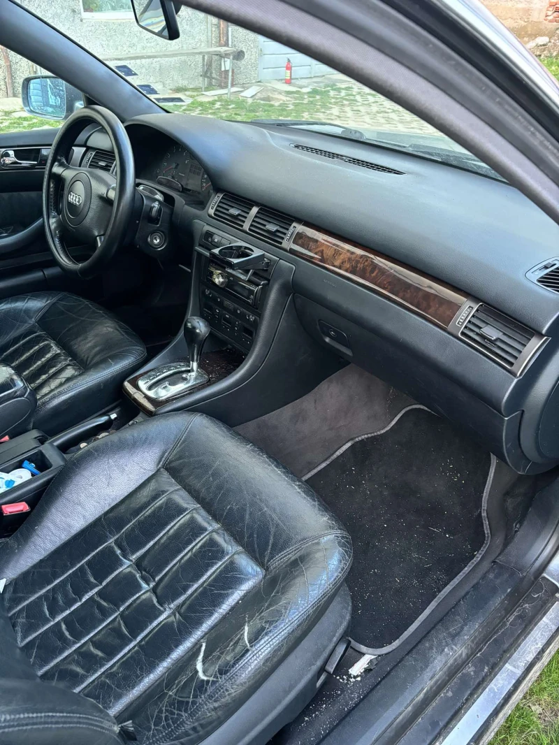 Audi A6 2.4i, снимка 8 - Автомобили и джипове - 52698767