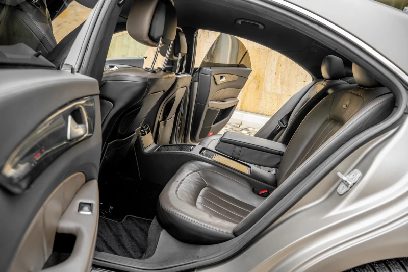 Mercedes-Benz CLS 350 BE EDITION 1// DESIGNO EXCLUSIVE// AMG// MAGNO// , снимка 10 - Автомобили и джипове - 52407946