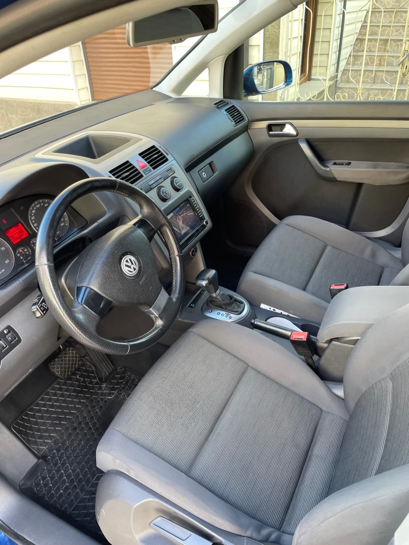VW Touran 1.9 Tdi 105, снимка 7 - Автомобили и джипове - 53041779