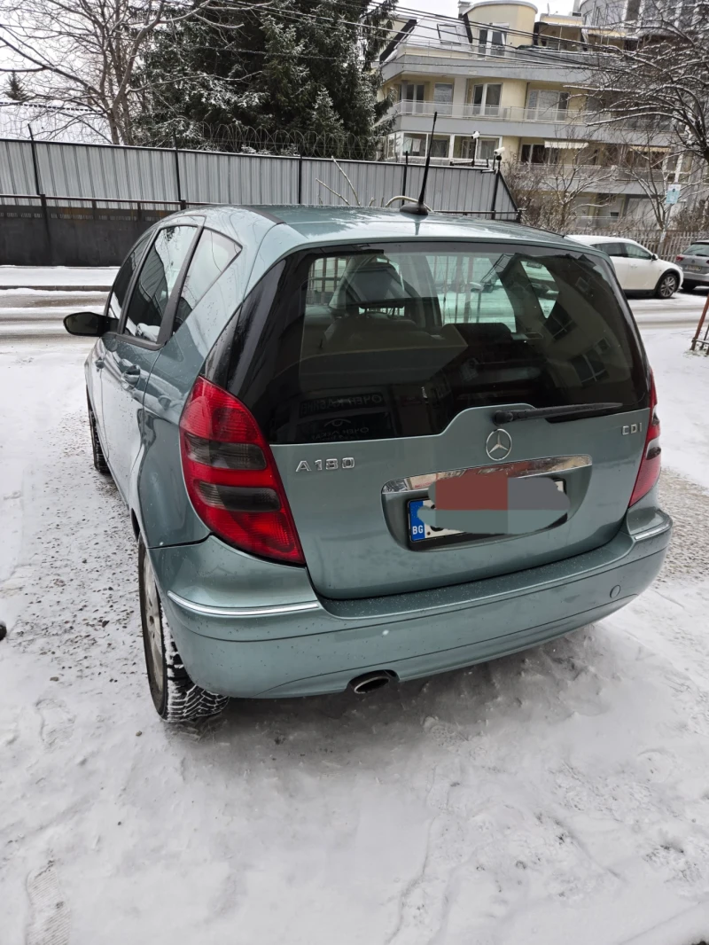 Mercedes-Benz A 180, снимка 3 - Автомобили и джипове - 53075743