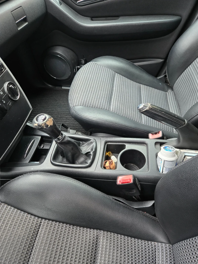 Mercedes-Benz A 180, снимка 7 - Автомобили и джипове - 53075743