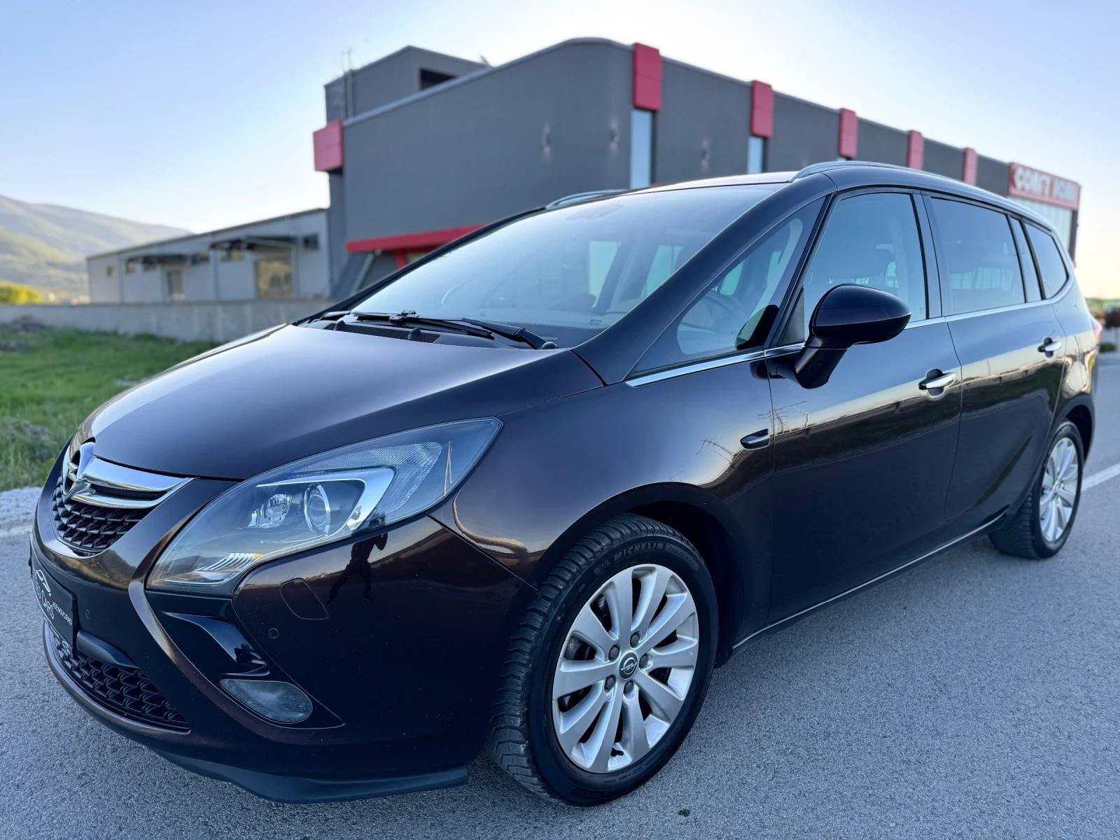 Opel Zafira Tourer 2.0CDTi / FULL /COSMO/ 6+ 1 / NAVI / PODGRE - изображение 3