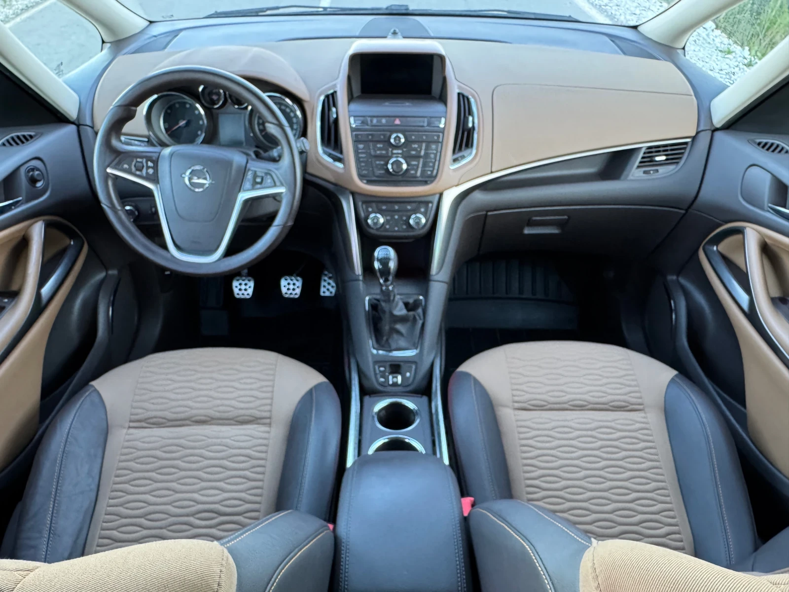 Opel Zafira Tourer 2.0CDTi / FULL /COSMO/ 6+ 1 / NAVI / PODGRE - изображение 10