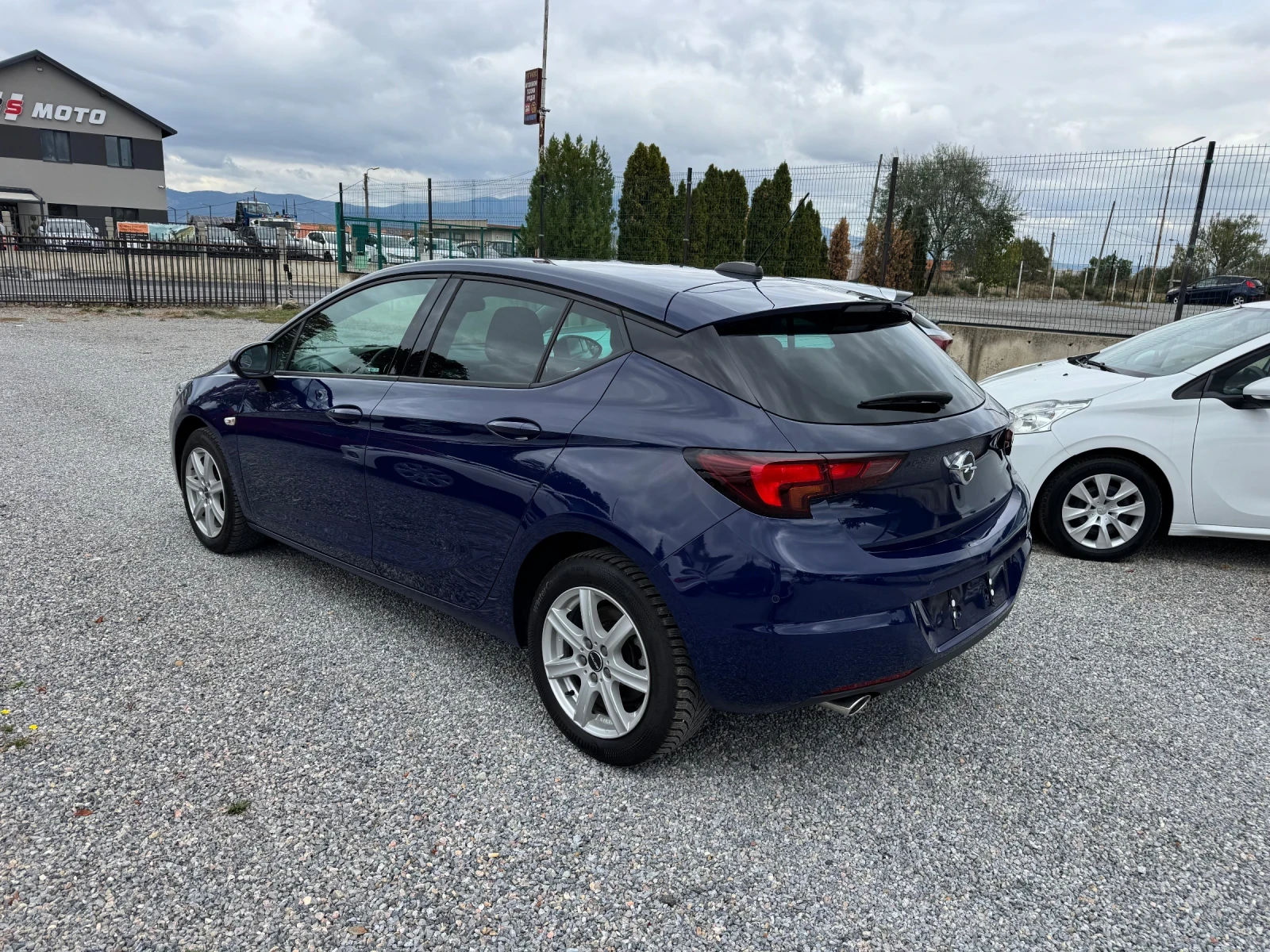 Opel Astra 1.6CDTI BI-Turbo 160ps Euro 6 - изображение 4