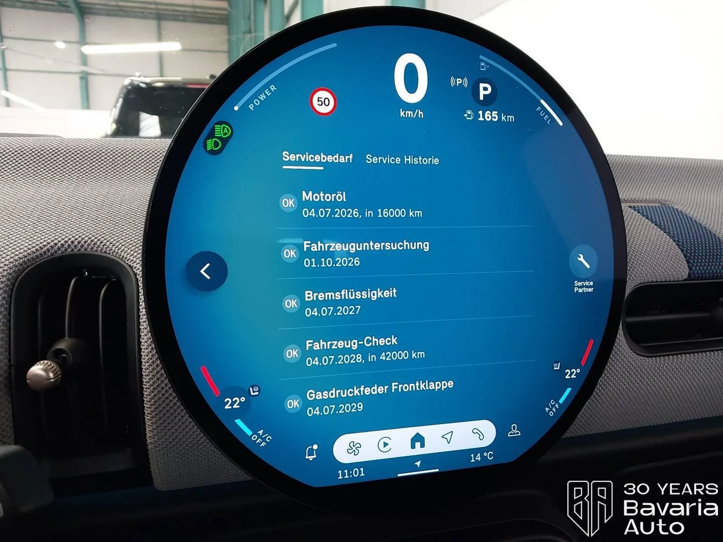 Mini Cooper C 1, 5 Steptronic Favoured Trim - изображение 10