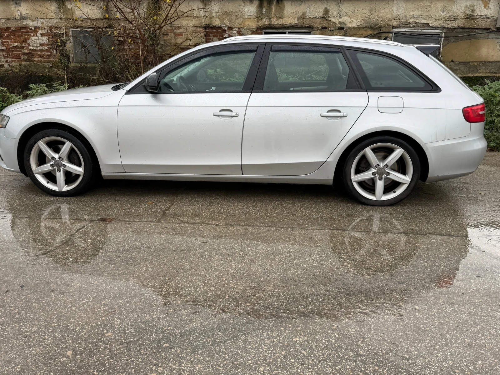 Audi A4 автомат 2.0tdi - изображение 6