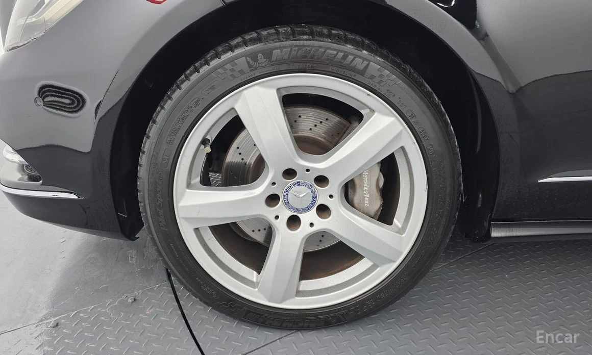 Mercedes-Benz CLS 350  - изображение 5