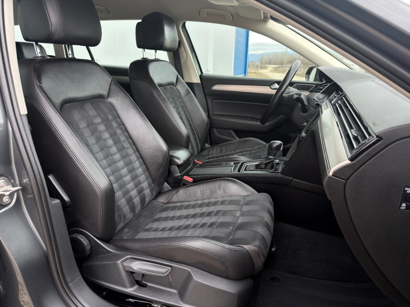 VW Passat 2.0 TDI 190�� Highline/Digital/Distronic/LED  | Mobile.bg � ����������� 13
