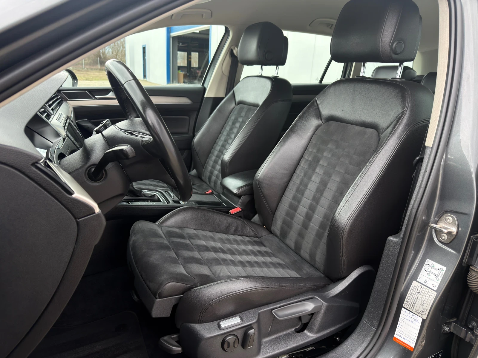 VW Passat 2.0 TDI 190�� Highline/Digital/Distronic/LED  | Mobile.bg � ����������� 11