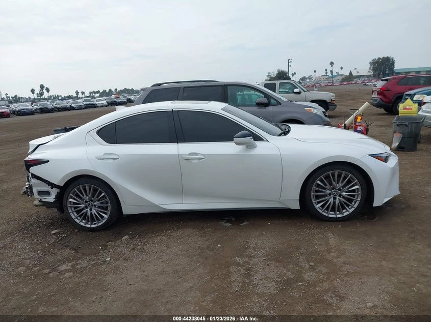 Lexus IS 300 2.0L I-4 DI, DOHC, VVT, TURBO, 241HP Rear Wheel | Mobile.bg � ����������� 14