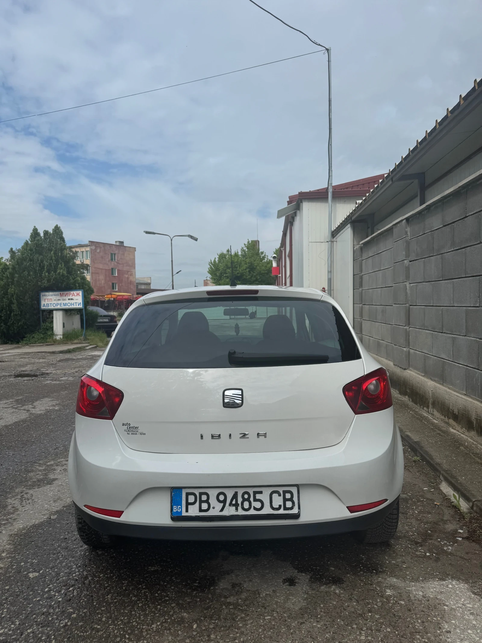 Seat Ibiza 1, 2i, снимка 3 - Автомобили и джипове - 54543444