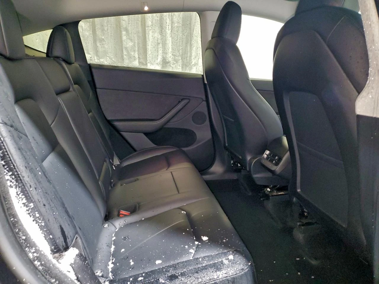 Tesla Model Y, снимка 10 - Автомобили и джипове - 54647777