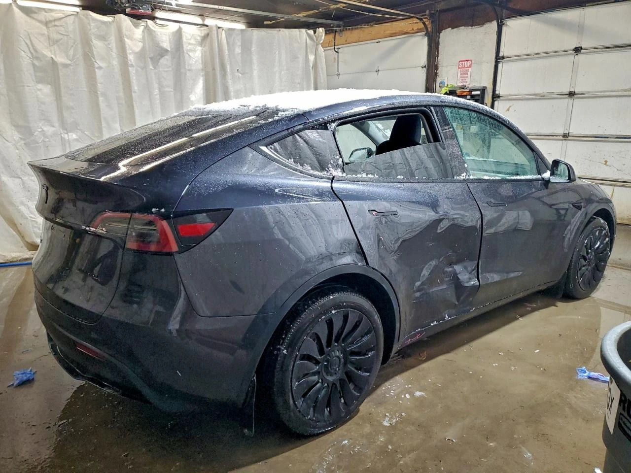 Tesla Model Y, снимка 3 - Автомобили и джипове - 54647777