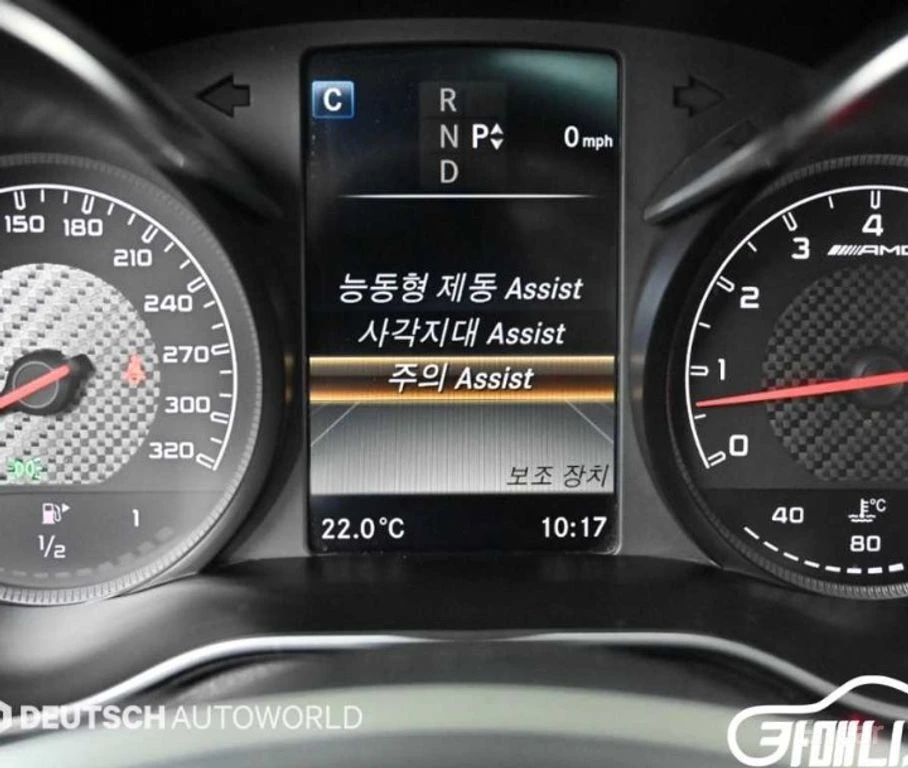 Mercedes-Benz C 63 AMG КОЖА* ПОДГРЕВ* 360* HEAD UP* LINE ASS* PANO* AMBIE, снимка 14 - Автомобили и джипове - 54662972