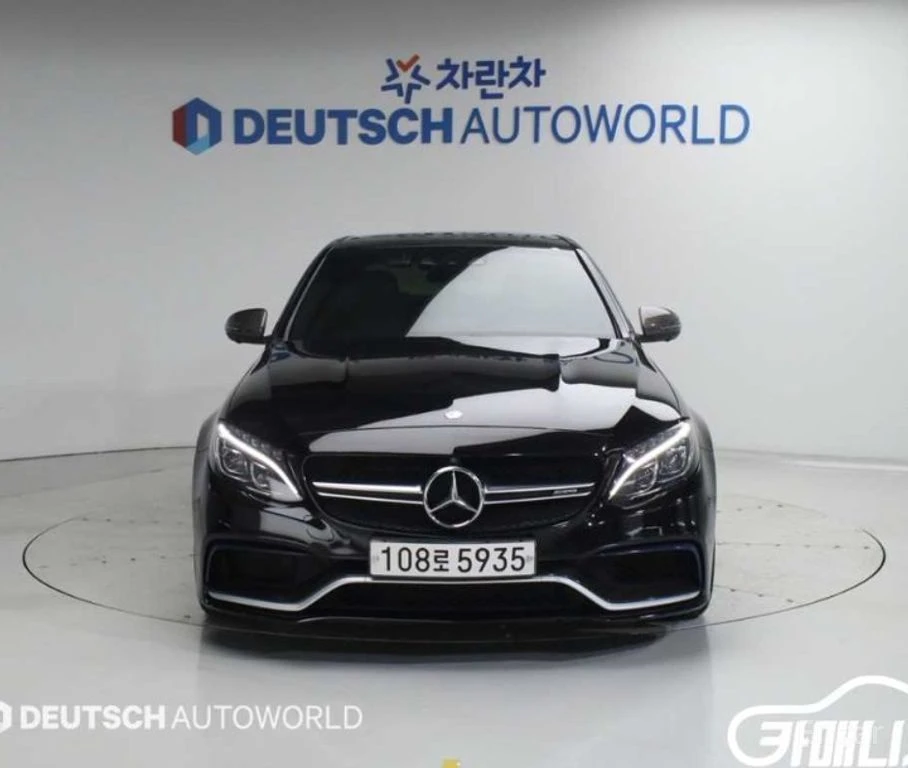 Mercedes-Benz C 63 AMG КОЖА* ПОДГРЕВ* 360* HEAD UP* LINE ASS* PANO* AMBIE, снимка 3 - Автомобили и джипове - 54662972