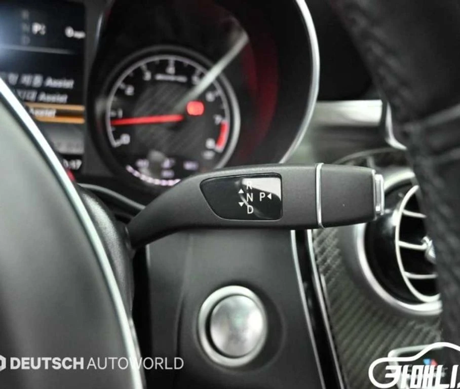 Mercedes-Benz C 63 AMG КОЖА* ПОДГРЕВ* 360* HEAD UP* LINE ASS* PANO* AMBIE, снимка 9 - Автомобили и джипове - 54662972