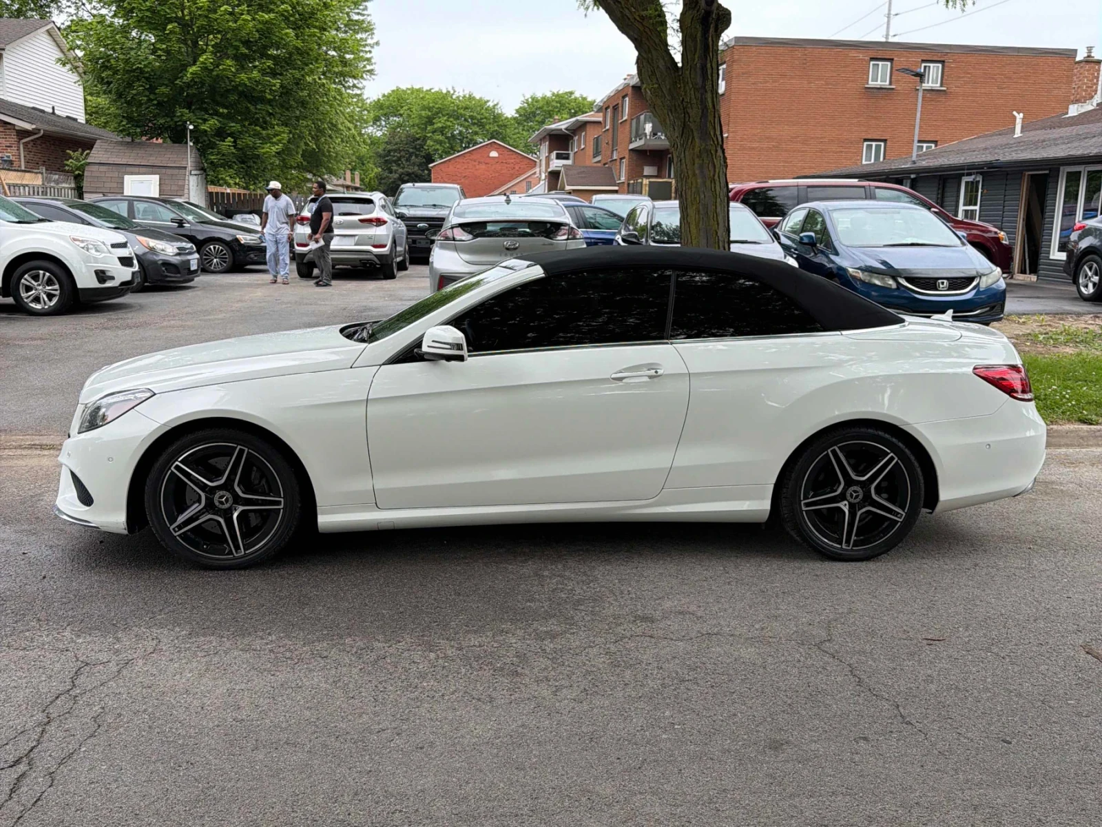Mercedes-Benz E 400 ПОДГРЕВ * 360 * АВТОКРЕДИТ * CARFAX, снимка 2 - Автомобили и джипове - 54901179