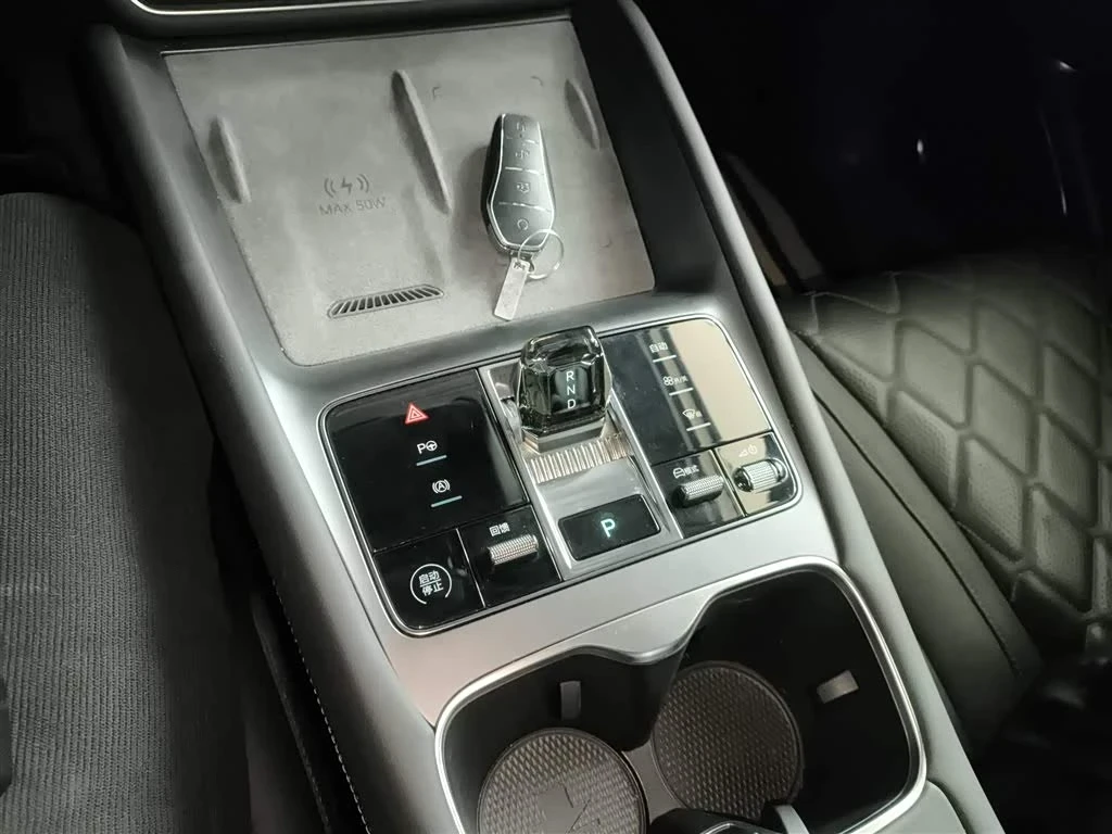 BYD Sealion 7 Smart Navigation Edition 610 km autogeorge.com, снимка 11 - Автомобили и джипове - 54931099