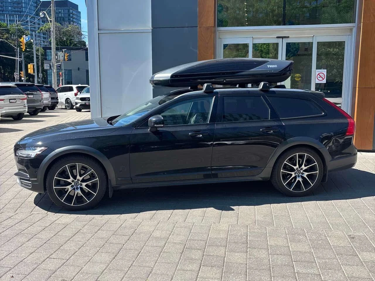 Volvo V90 Cross Country | CARFAX | АВТОКРЕДИТ БЕЗ ПЪРВОНАЧАЛНА ВНОСКА | , снимка 2 - Автомобили и джипове - 55193951