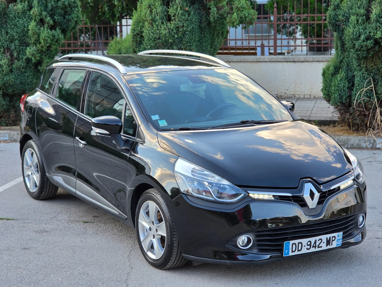 Renault Clio 1.5dCi 90hp * ЕВРО 5 * АВТОМАТИК * НАВИ * , снимка 5 - Автомобили и джипове - 55236442