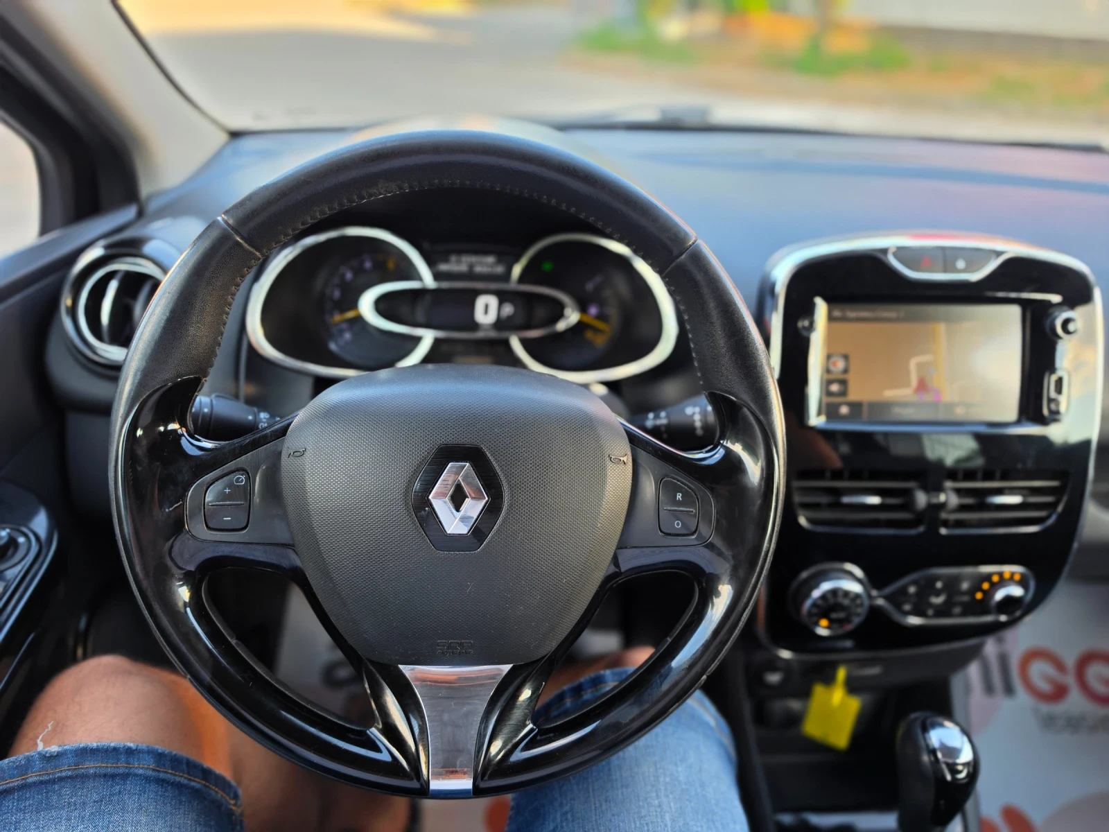 Renault Clio 1.5dCi 90hp * ЕВРО 5 * АВТОМАТИК * НАВИ * , снимка 9 - Автомобили и джипове - 55236442