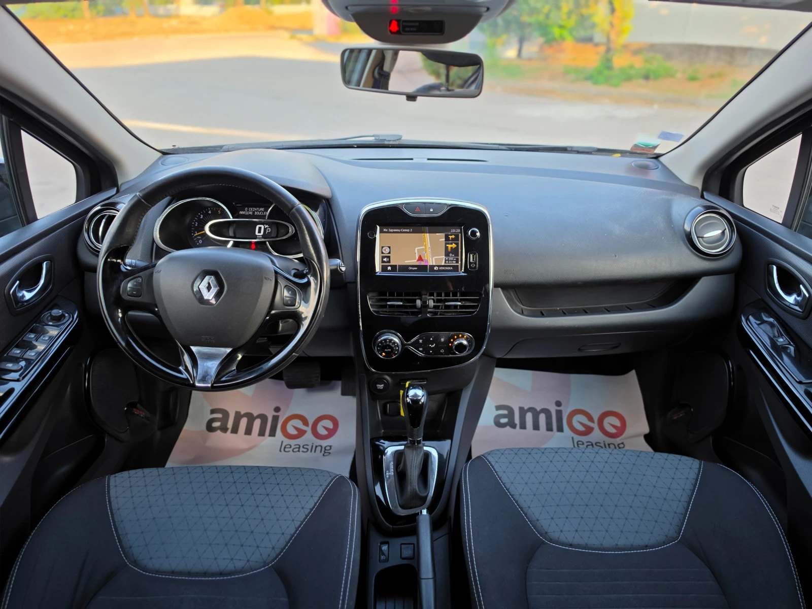 Renault Clio 1.5dCi 90hp * ЕВРО 5 * АВТОМАТИК * НАВИ * , снимка 14 - Автомобили и джипове - 55236442