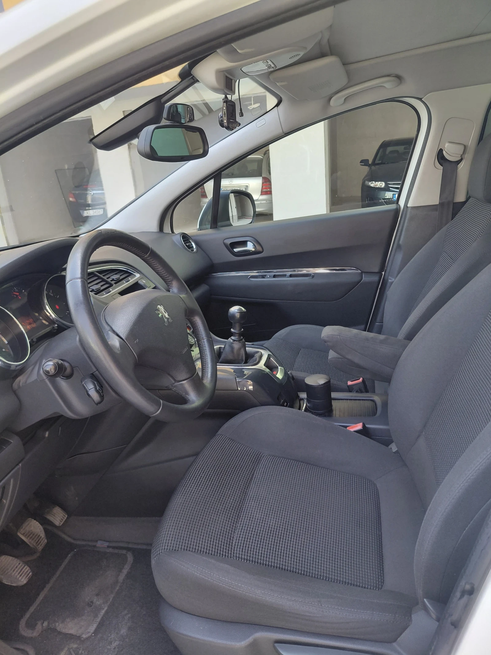 Peugeot 5008, снимка 10 - Автомобили и джипове - 55875814