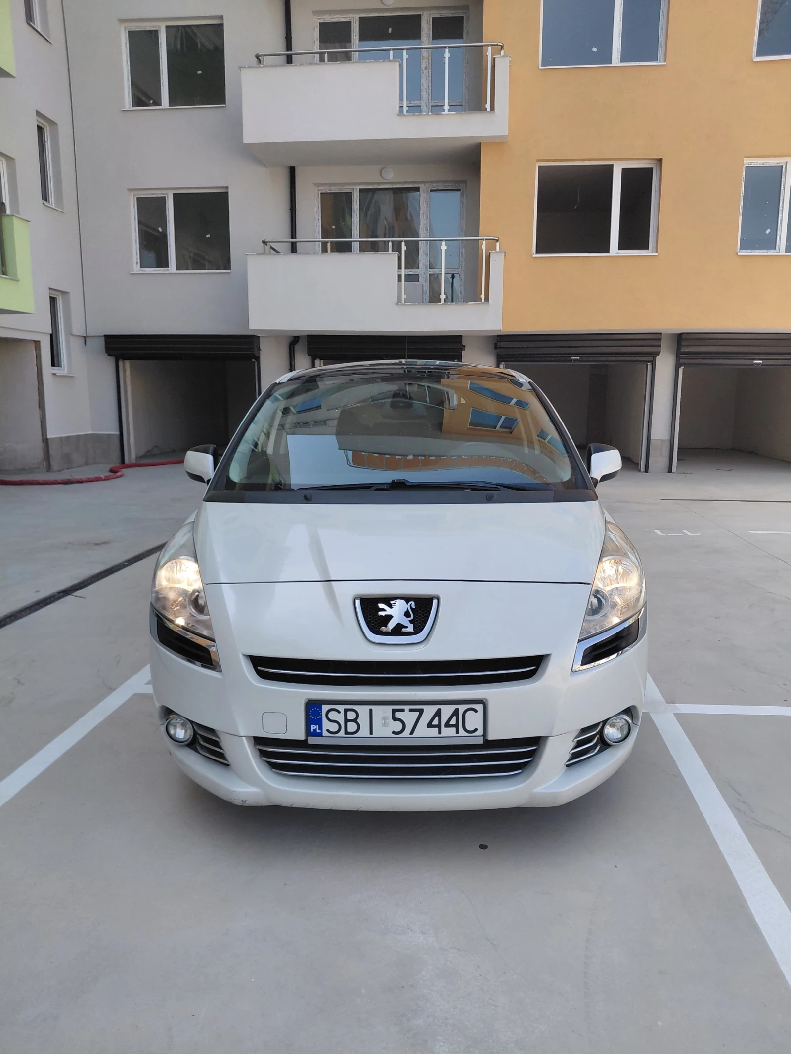 Peugeot 5008, снимка 3 - Автомобили и джипове - 55875814