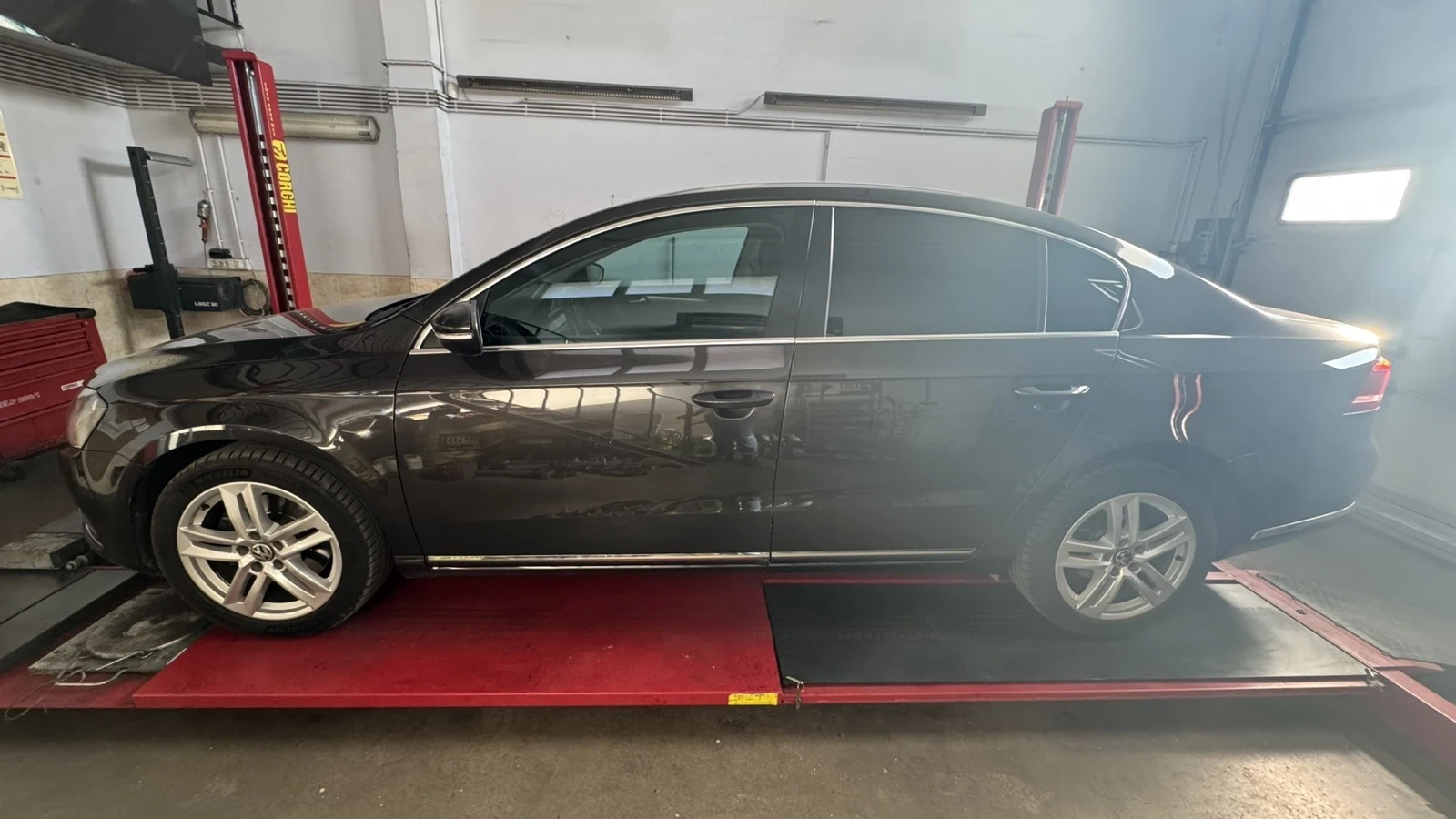 VW Passat, снимка 7 - Автомобили и джипове - 56139631