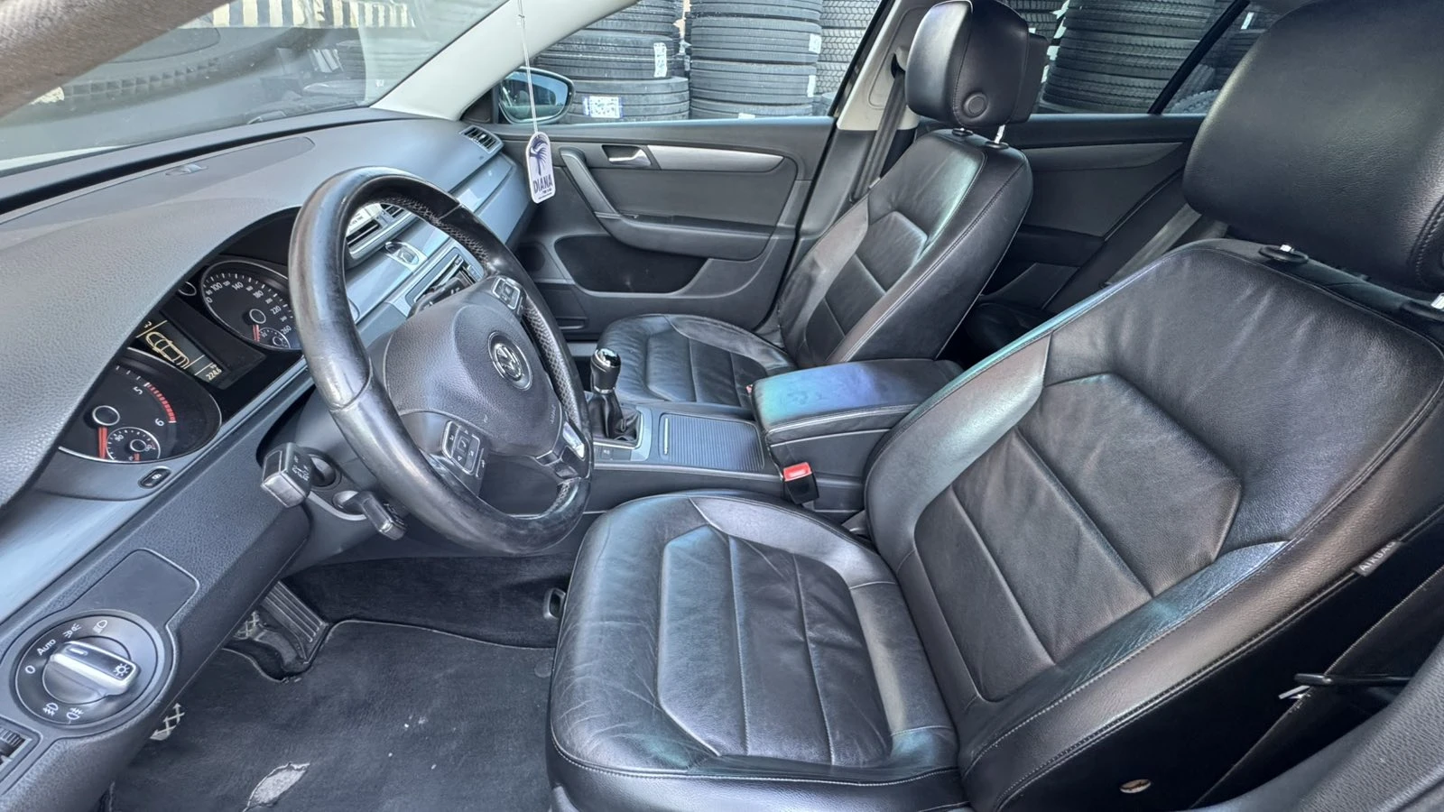 VW Passat, снимка 13 - Автомобили и джипове - 56139631