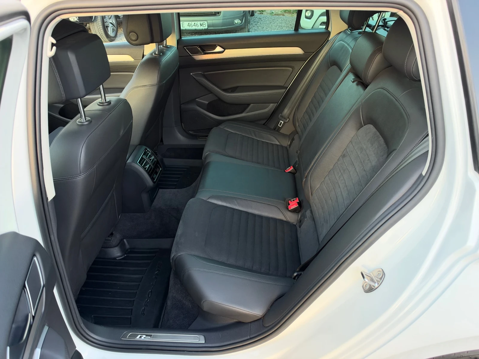 VW Passat R-line| 2.0TDI| 190hp| 4x4| Full LED| Camera| EU 6 | Mobile.bg � ����������� 12