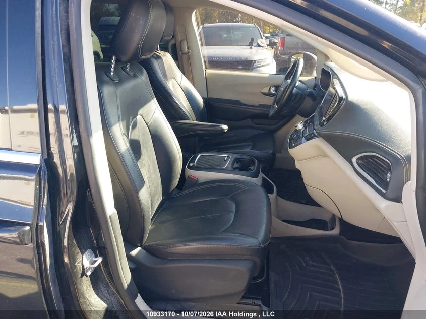 Chrysler Pacifica 3.6l Touring L, снимка 5 - Автомобили и джипове - 56444137