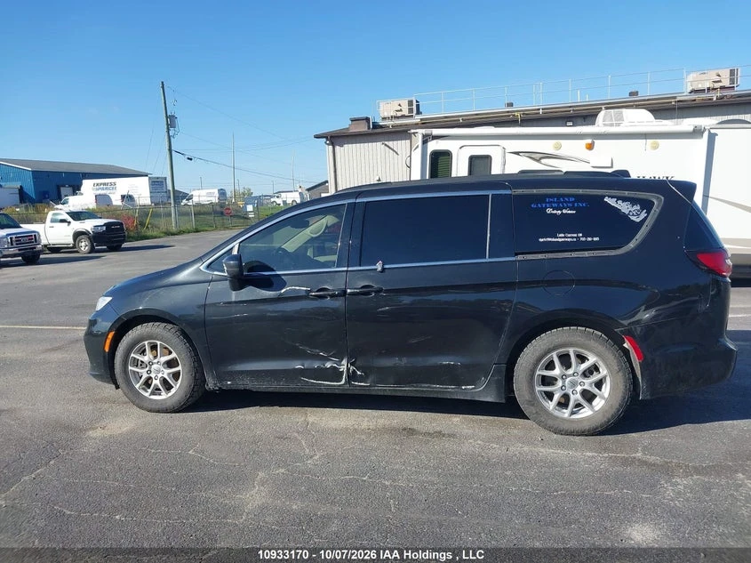 Chrysler Pacifica 3.6l Touring L, снимка 13 - Автомобили и джипове - 56444137