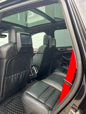 Porsche Cayenne 4.8 V8 TURBO PANORAMA/2xTV/XENON/NAVI/''21, снимка 13