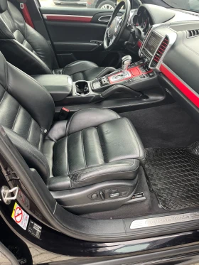 Porsche Cayenne 4.8 V8 TURBO PANORAMA/2xTV/XENON/NAVI/''21, снимка 10