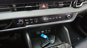 Kia Sportage 2.0 CRDI / АВТОМАТИК / СЕРВИЗНА ИСТОРИЯ !!!, снимка 15