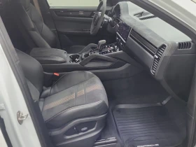 Porsche Cayenne TURBO GT * CARFAX * АвтоКредит * Цена до България* - 221000 лв. / 112995.51 € - 12561416 10