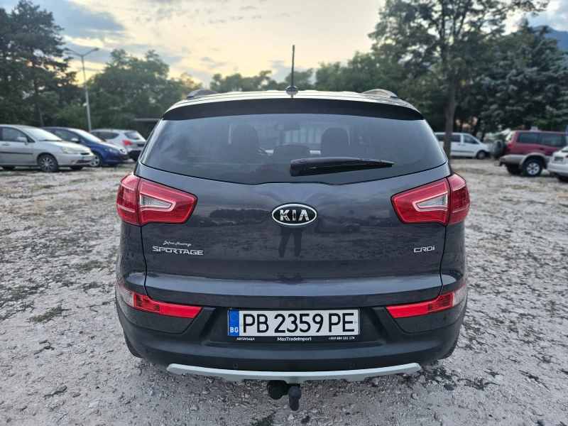 Kia Sportage 2.0/CRDI/КОЖА/НАВИГАЦИЯ/FULL ЕКСТРИ, снимка 4 - Автомобили и джипове - 51229918