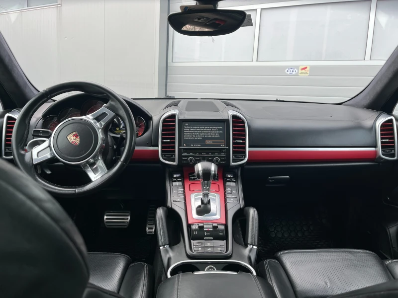 Porsche Cayenne 4.8 V8 TURBO PANORAMA/2xTV/XENON/NAVI/''21, снимка 7 - Автомобили и джипове - 53383024