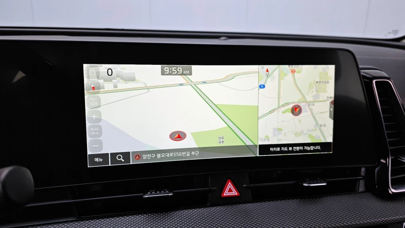 Kia Sportage 2.0 CRDI / АВТОМАТИК / СЕРВИЗНА ИСТОРИЯ !!!, снимка 13 - Автомобили и джипове - 53417859