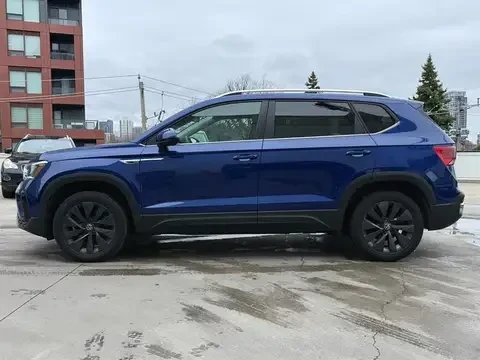 VW Taos Comfortline FWD 1.5T / CARFAX, снимка 3 - Автомобили и джипове - 54830231