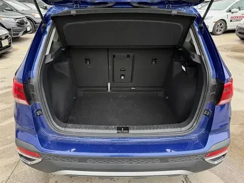 VW Taos Comfortline FWD 1.5T / CARFAX, снимка 7 - Автомобили и джипове - 54830231