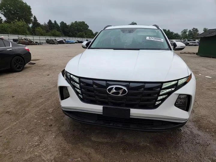 Hyundai Tucson 2.5l Sel, снимка 13 - Автомобили и джипове - 55995969