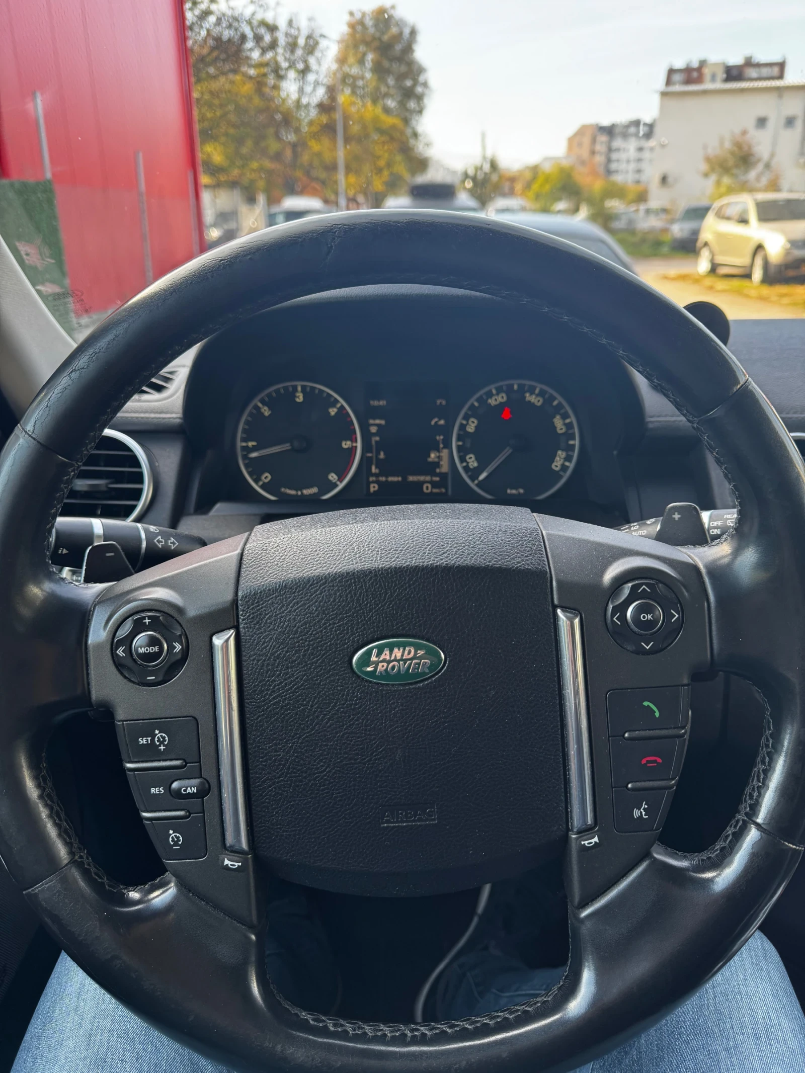 Land Rover Discovery 4 - изображение 5