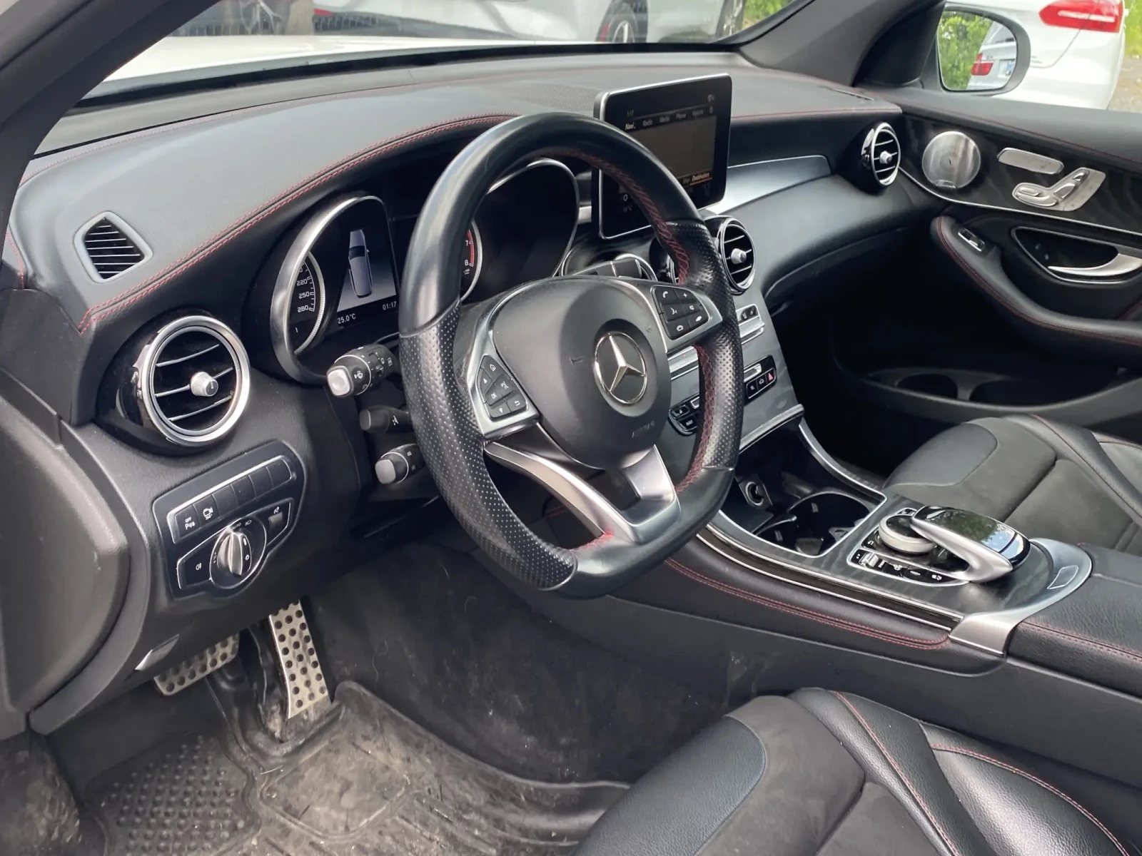 Mercedes-Benz GLC 43 AMG CARFAX* ОПЦИЯ ЗА ФИНАНСИРАНЕ*  - изображение 6